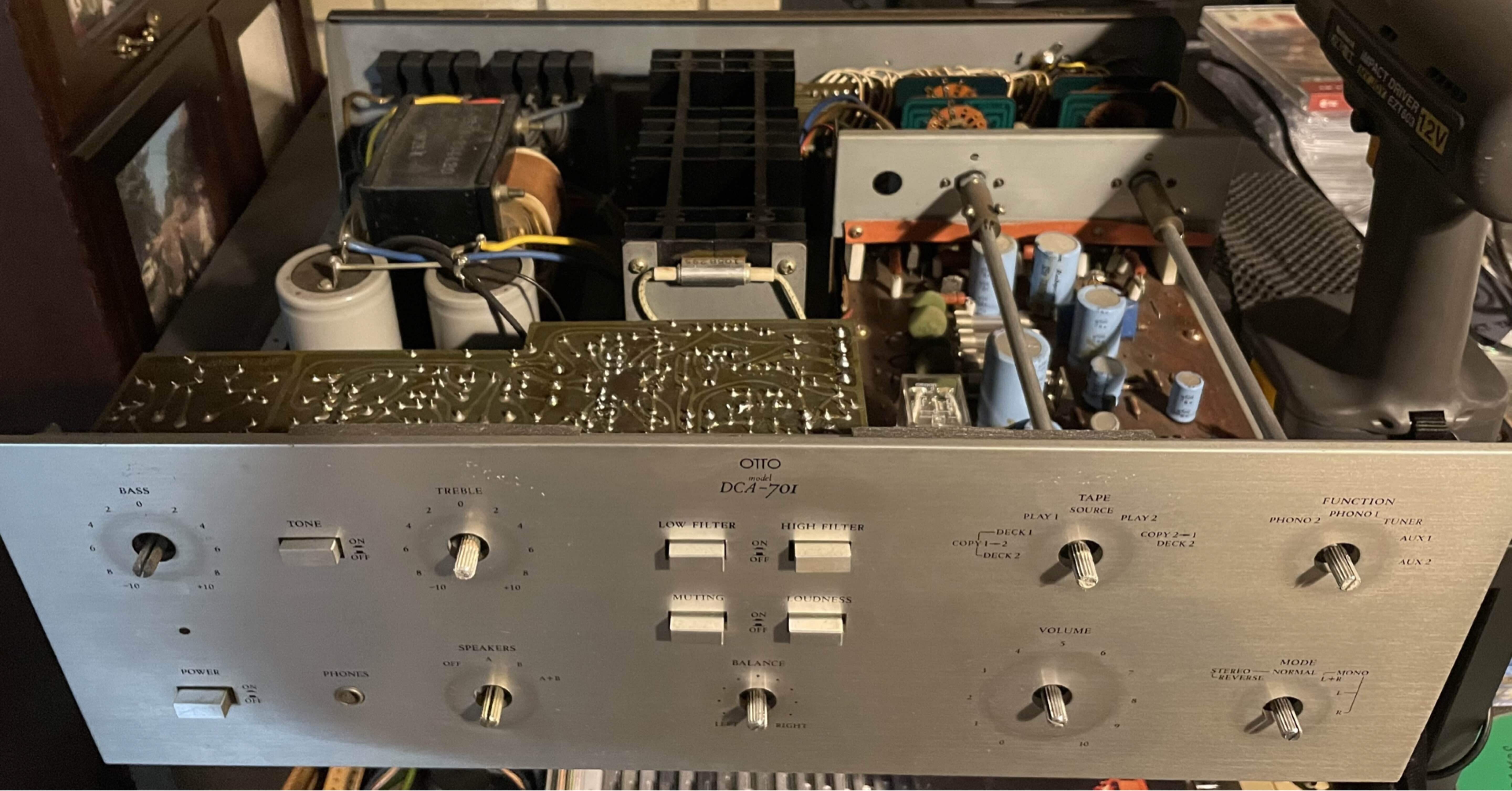 ビンテージ プリメインアンプ 1975年製のOTTO DCA-701｜Shinya Fujita