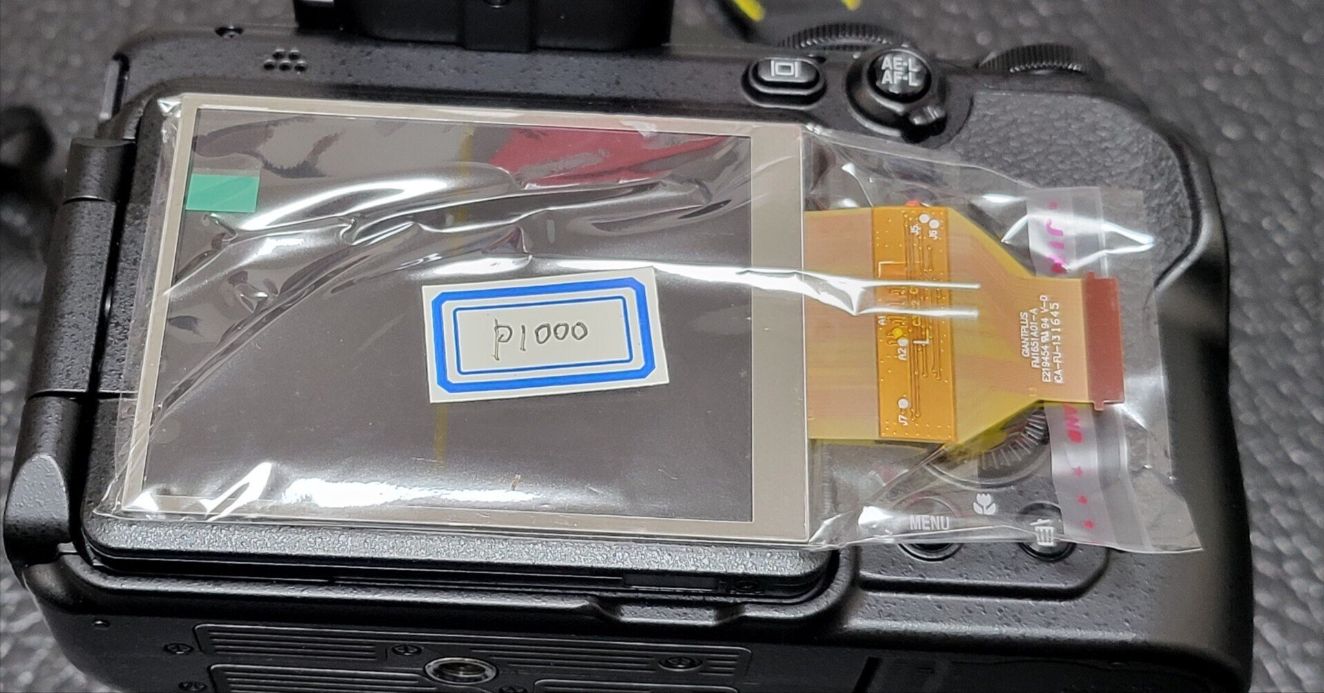 修理】一度もカメラを分解したことがない人間が液晶交換してみた記録