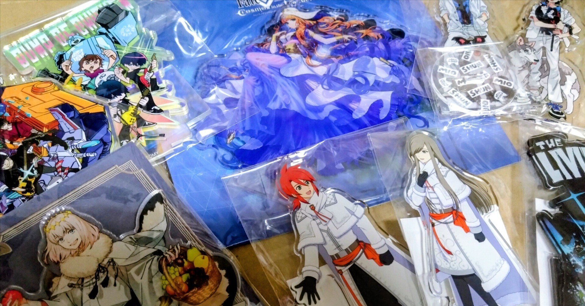 日常】未開封に価値を見出していたが、封を開けてしまった話｜えびまよ