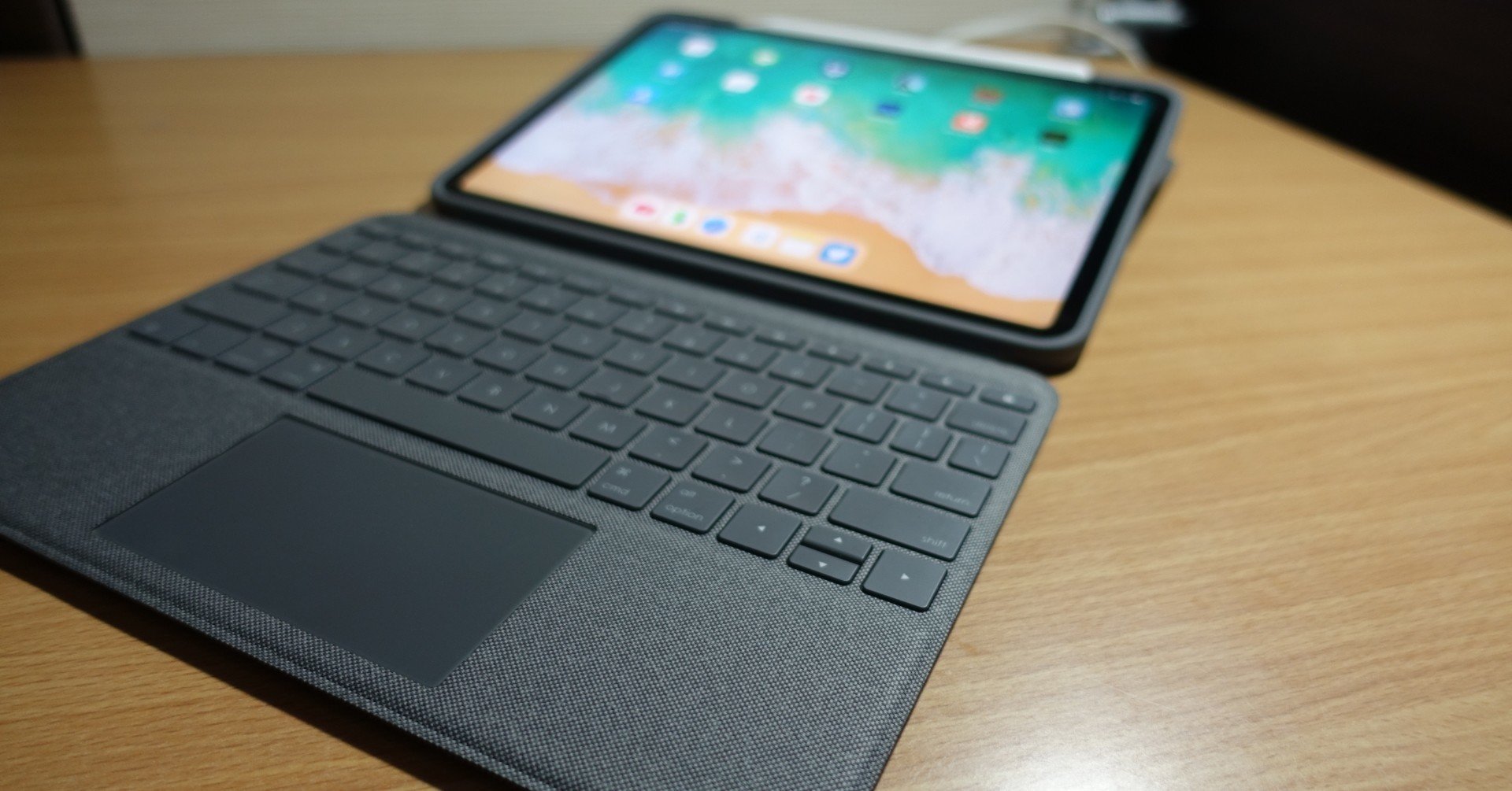 レビュー】iPad Pro 11インチ用にロジクールのキーボード「Logicool