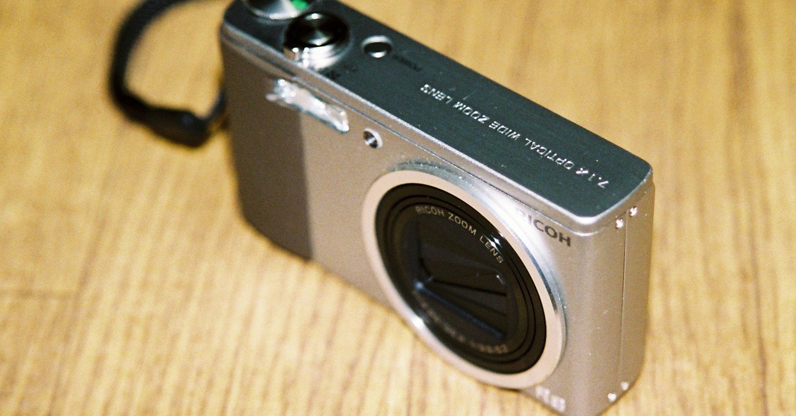 デジカメ遍歴その3：リコーR8 時代の移り変わりの時期のコンパクト