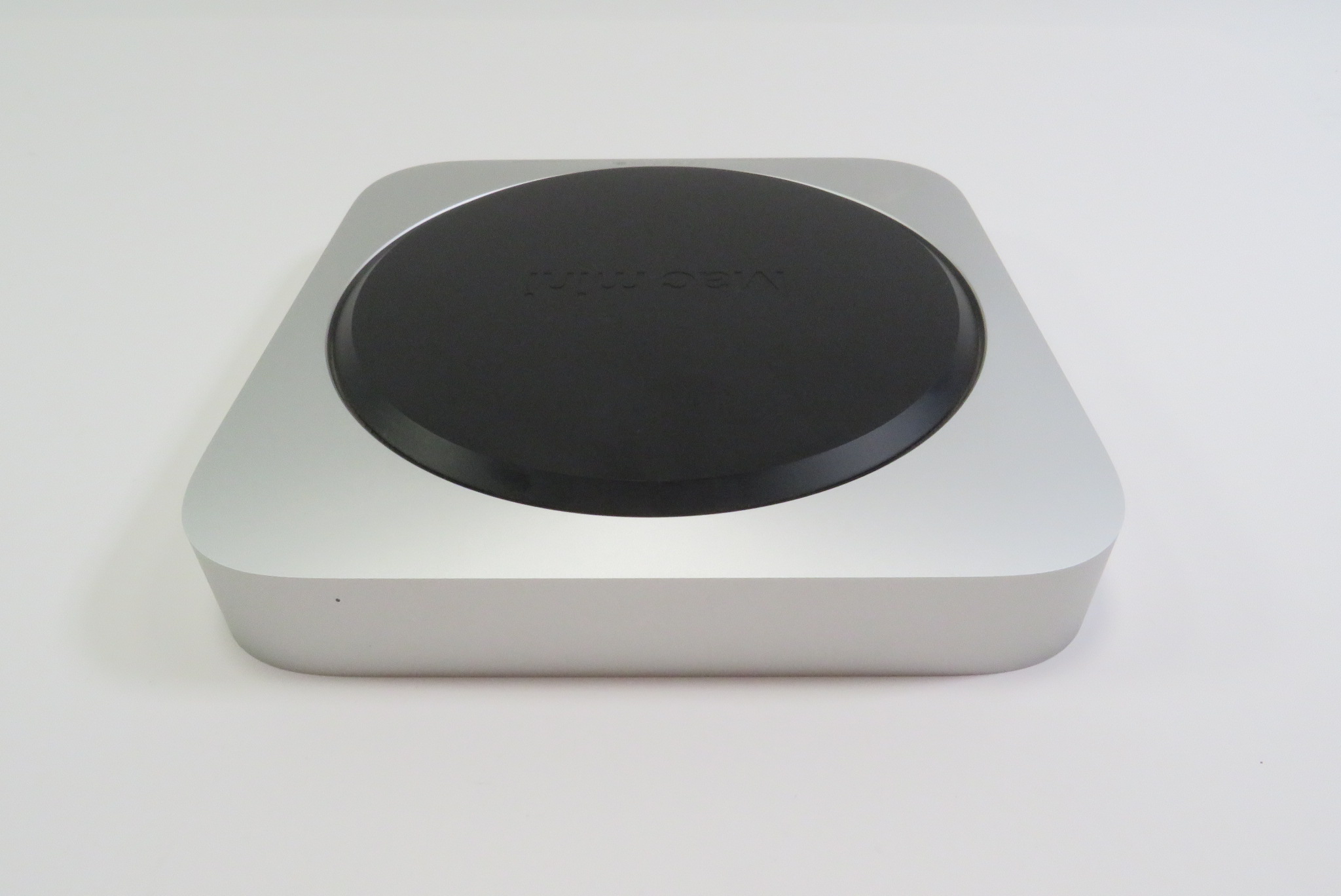 Apple Mac mini A2686 MMFJ3LL/A Apple M2 3.49GHz 8GB RAM 256GB SSD