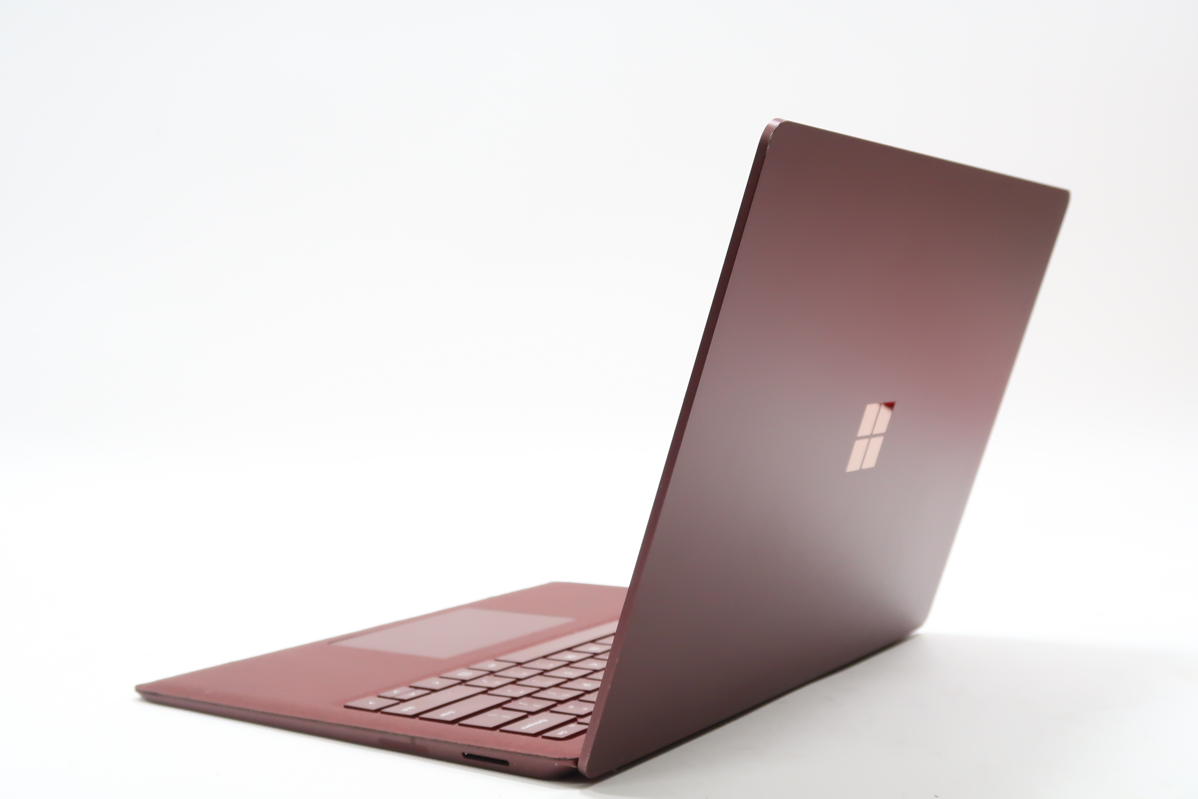 Microsoft Surface Laptop 2 LQN-00004 i5-8250U 1.6GHz 8GB RAM 256GB