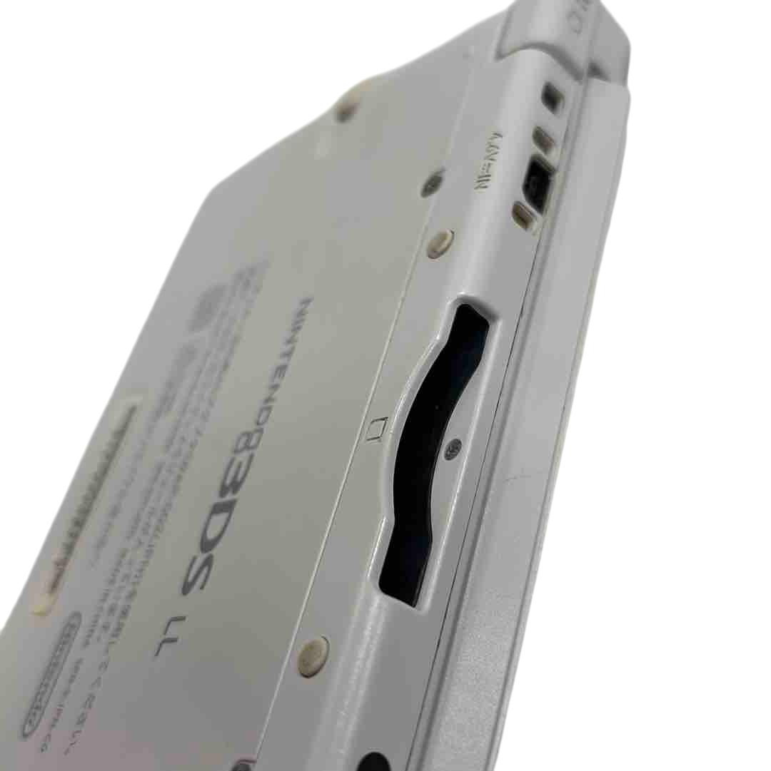 Nintendo 3DS LL SPR-001 JPN White Handheld Gaming Console 5206