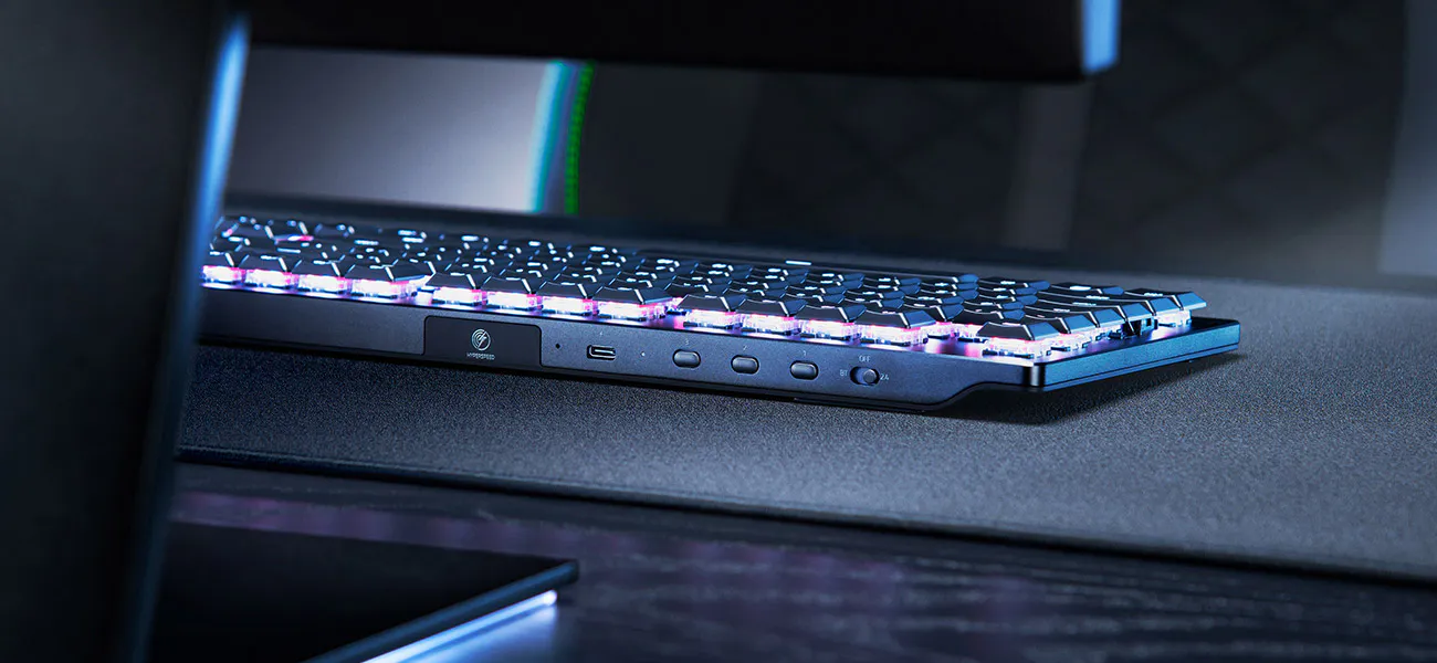 Ultra-Slim Wireless Tenkeyless Keyboard - Razer DeathStalker V2