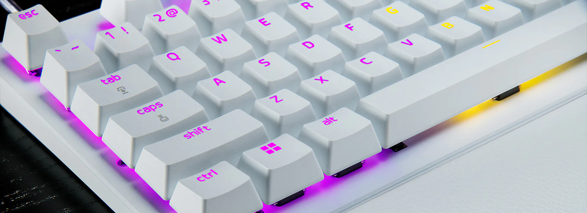 ゲーミング用 TKL キーボード - Razer Huntsman V3 Pro Tenkeyless