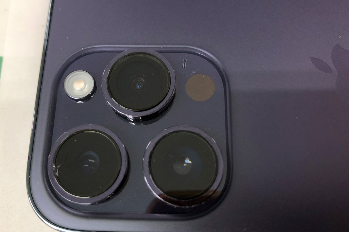 iPhone 14 Pro Max / iPhone 13 Pro Max カメラレンズ割れ修理