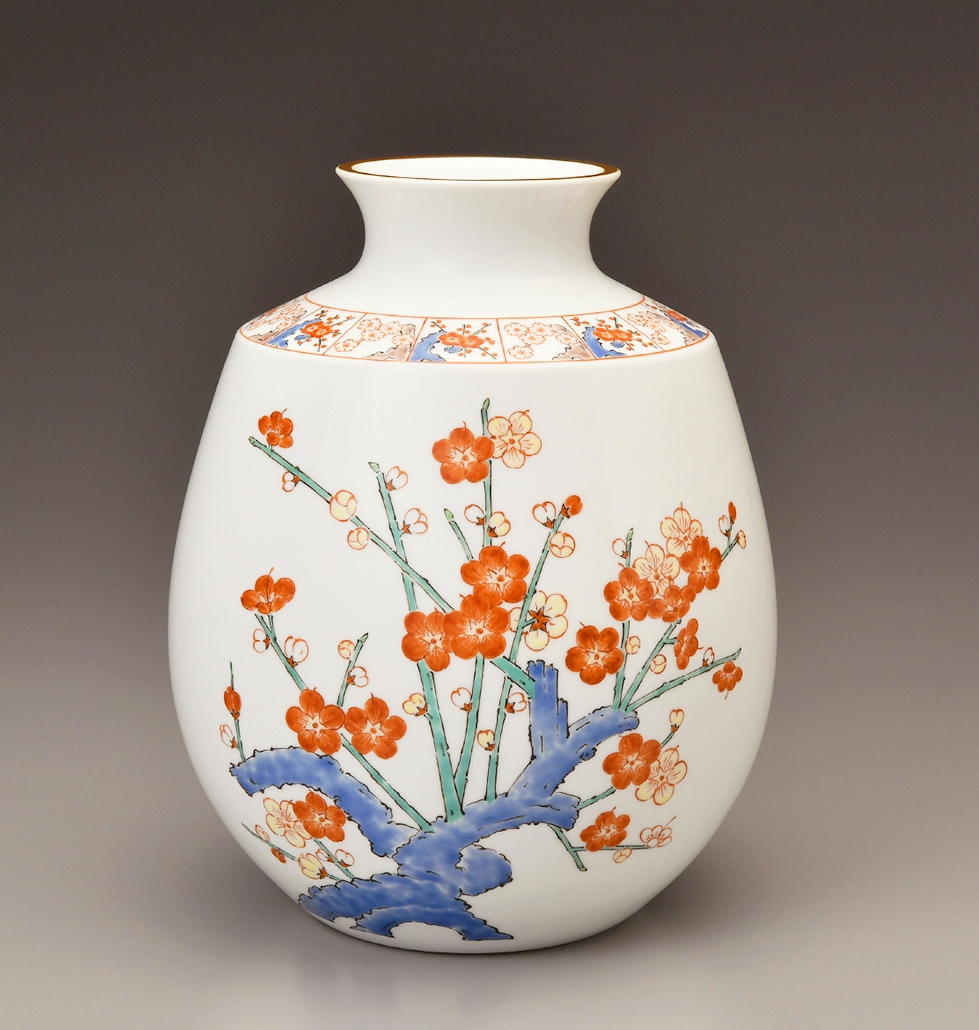 十五代 酒井田柿右衛門『 濁手梅桜文花瓶』 | 陶磁器 | 日経アート