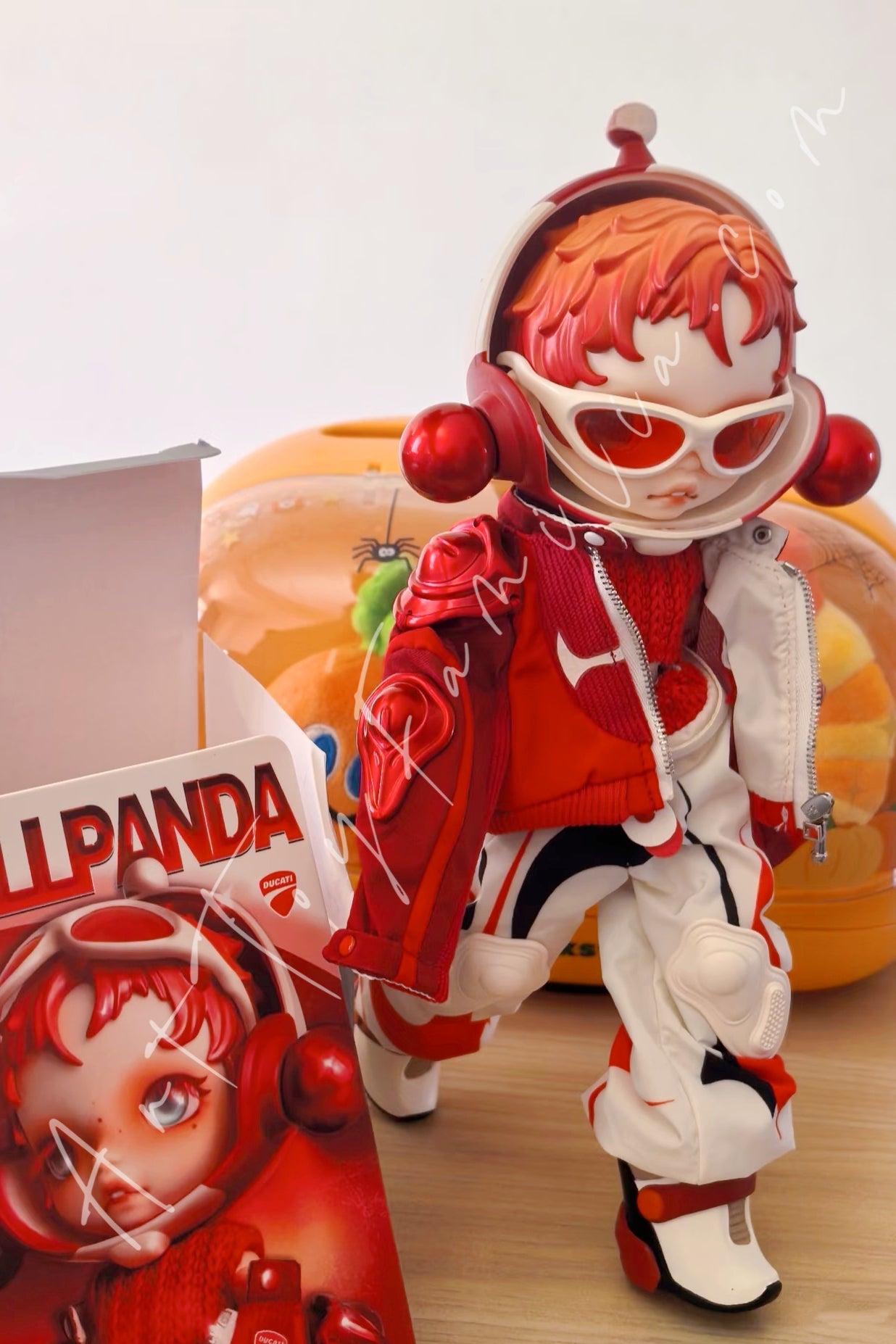 Skullpanda × DUCATI 1/6 Action Figure | POP MART – Art Toy Familia