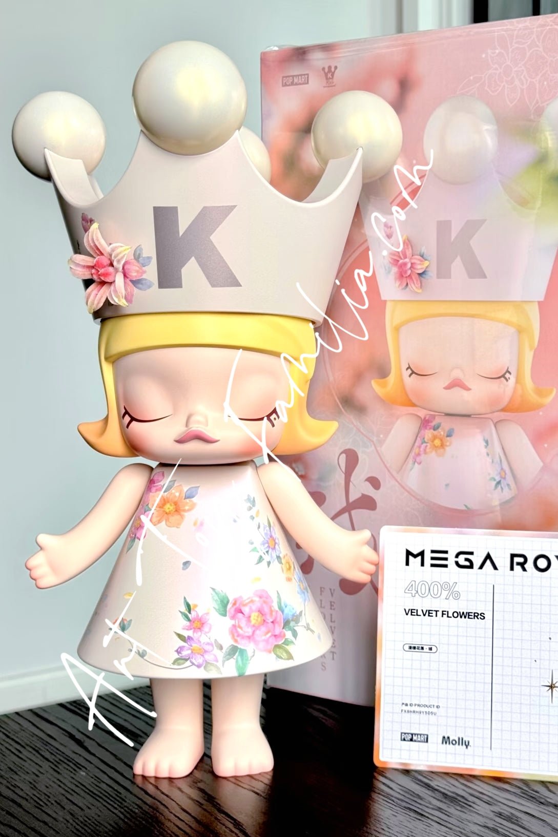 400% MEGA Royal Molly 400% Flowers Velvet | POP MART – Art Toy Familia