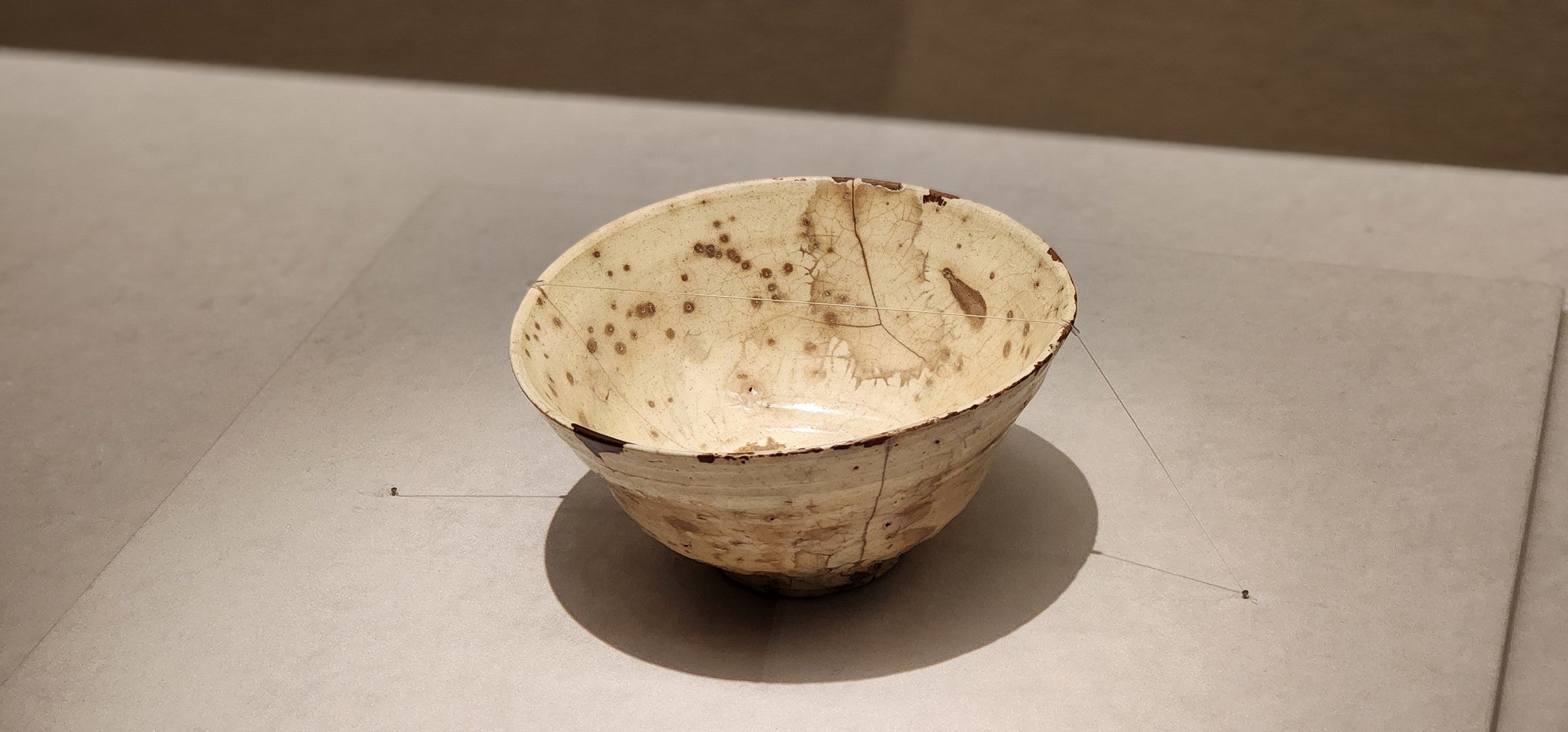 開幕レビュー】企画展「魅惑の朝鮮陶磁」・特別企画「謎解き奥高麗茶碗