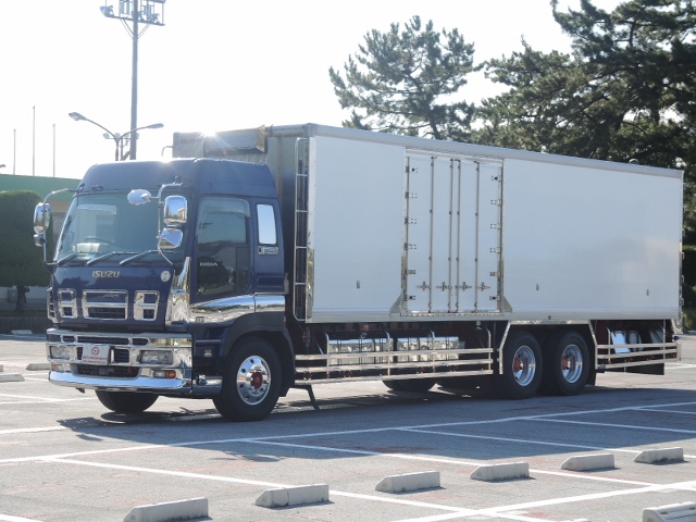 H21 いすゞ ギガ 3軸冷蔵冷凍車｜中古トラック・大型トラック