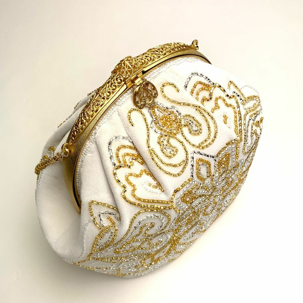 000000003768-04.jpg?size=l&w=