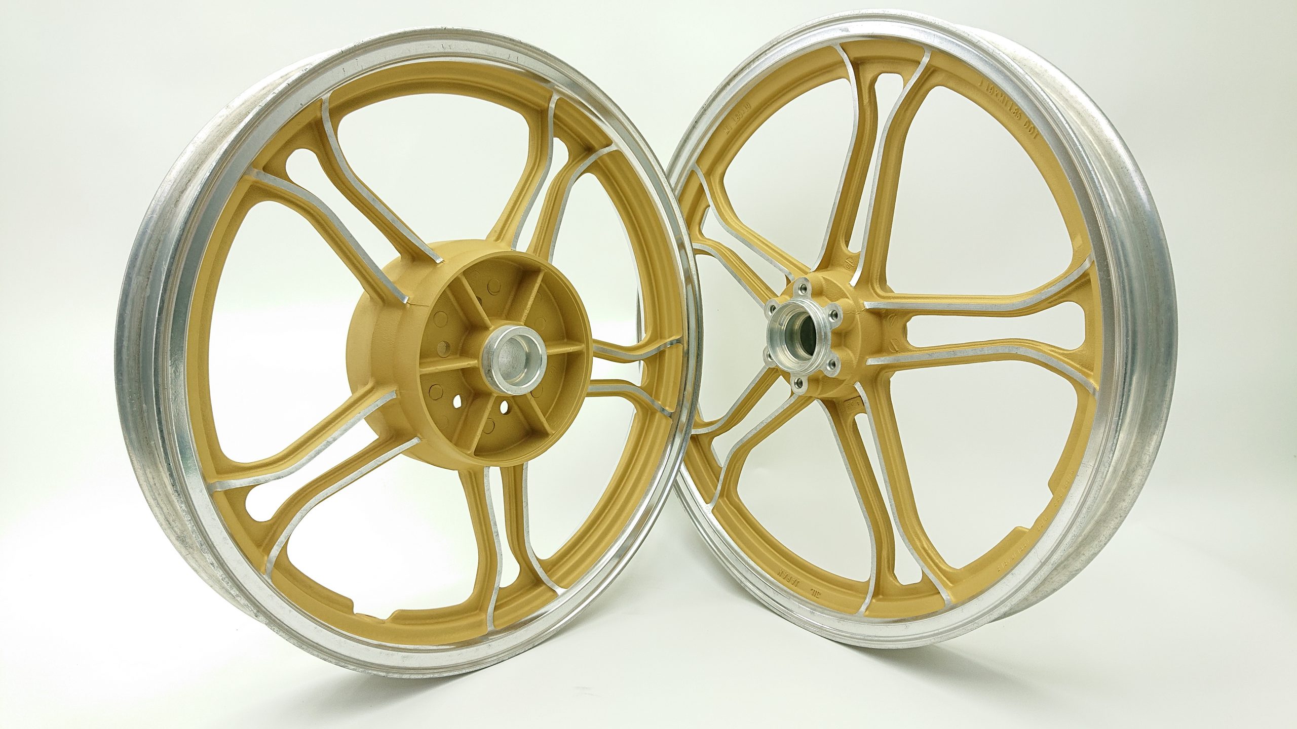 YAMAHA XJ400 ホイール セラコート施工（焼付塗装） - AWANOコーティング