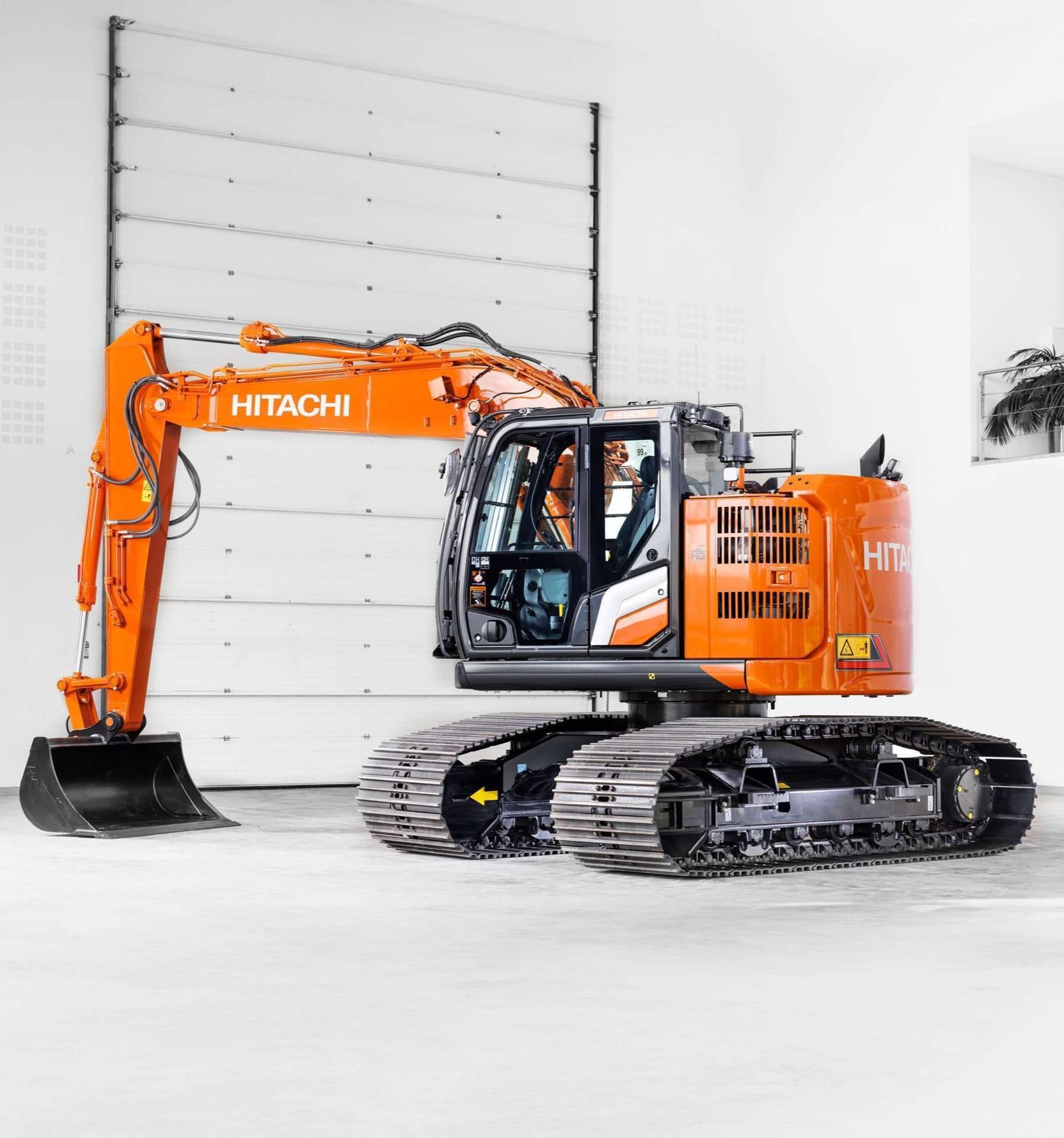 Hitachi presents new ZX135USL-7 forestry excavator - Awesome