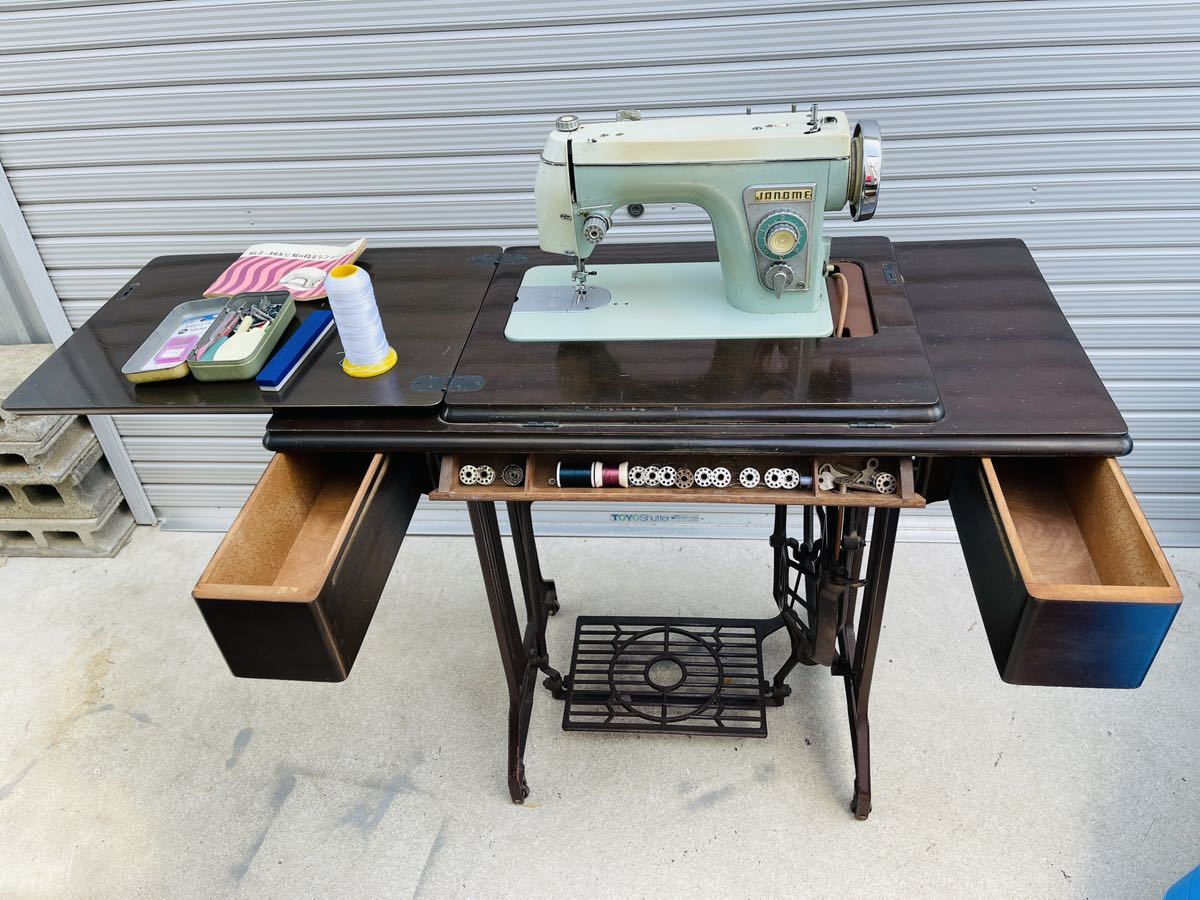 MITSUBISHI 三菱 足踏みミシン HA2 アンティーク 昭和レトロ テーブル