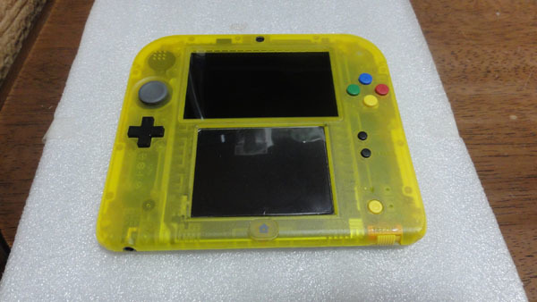 任天堂 ニンテンドー2DS 『ポケットモンスター ピカチュウ』 限定