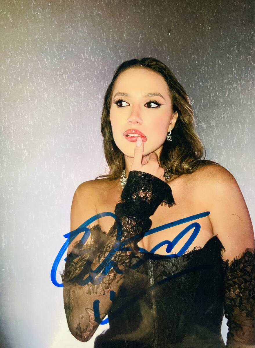 Yahoo!オークション - アリーナ・ザギトワ 直筆サインフォト フィギュ