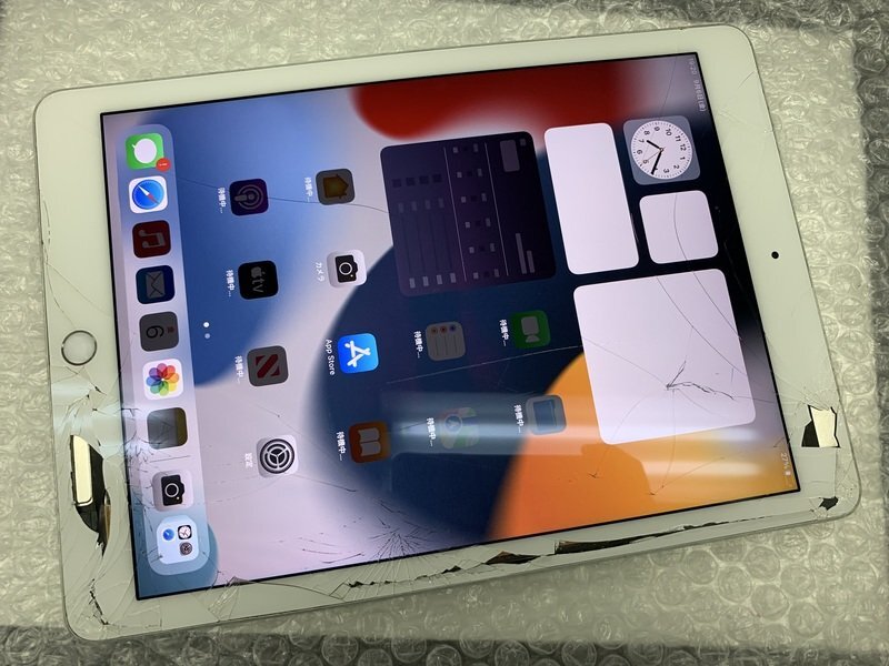 Apple iPad Pro 9.7インチ Wi-Fi+Cellular 32GB SIMフリー