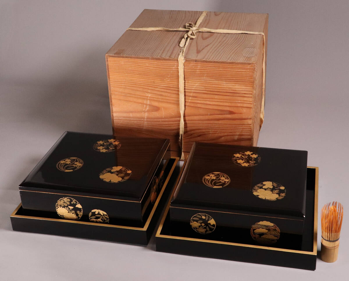 輪島塗 沈金 菊花 五段重箱 蓋2枚 黒塗 内朱塗 木製漆器 漆芸 伝統工芸