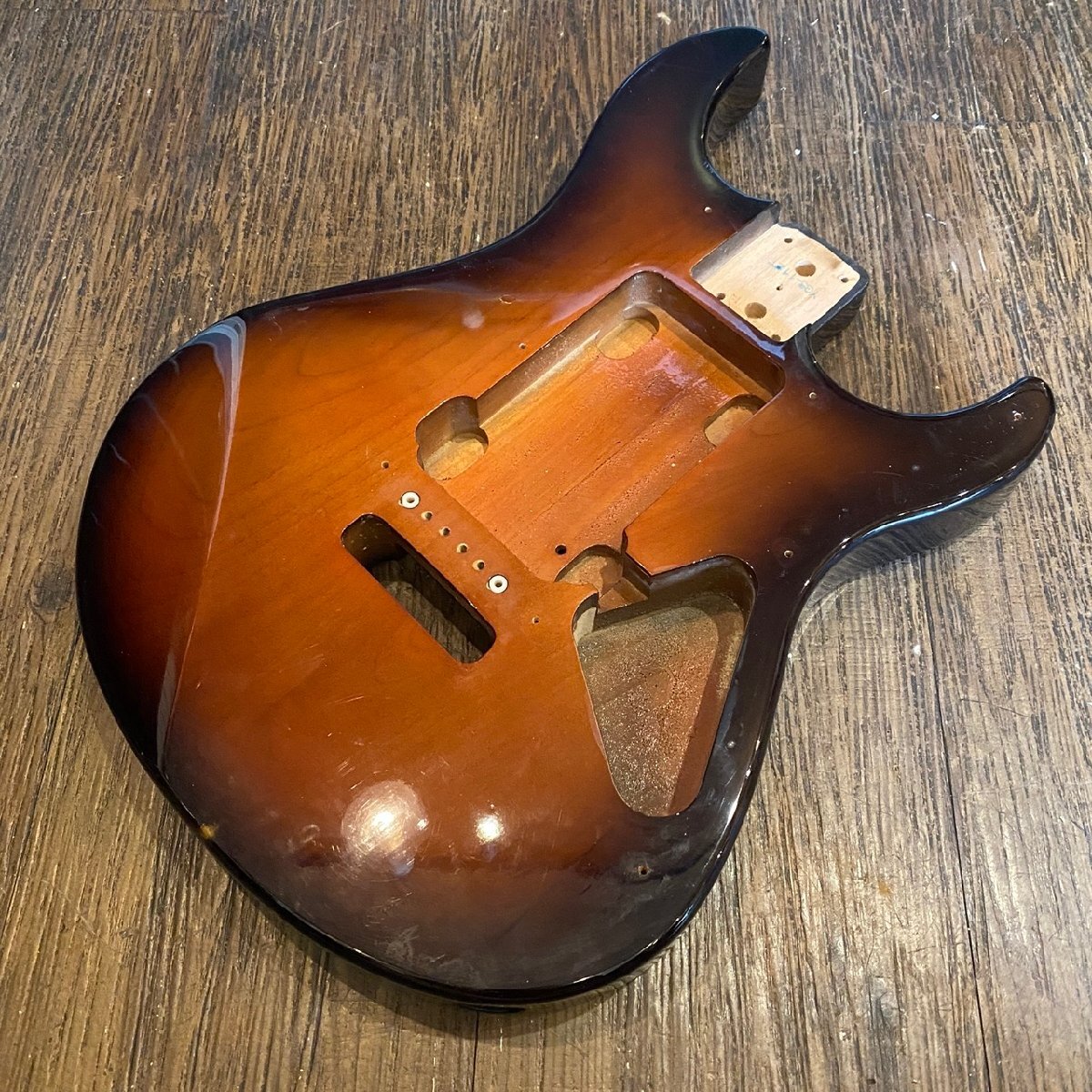 Yahoo!オークション -「yamaha ygs」(エレキギター) (ギター)の落札