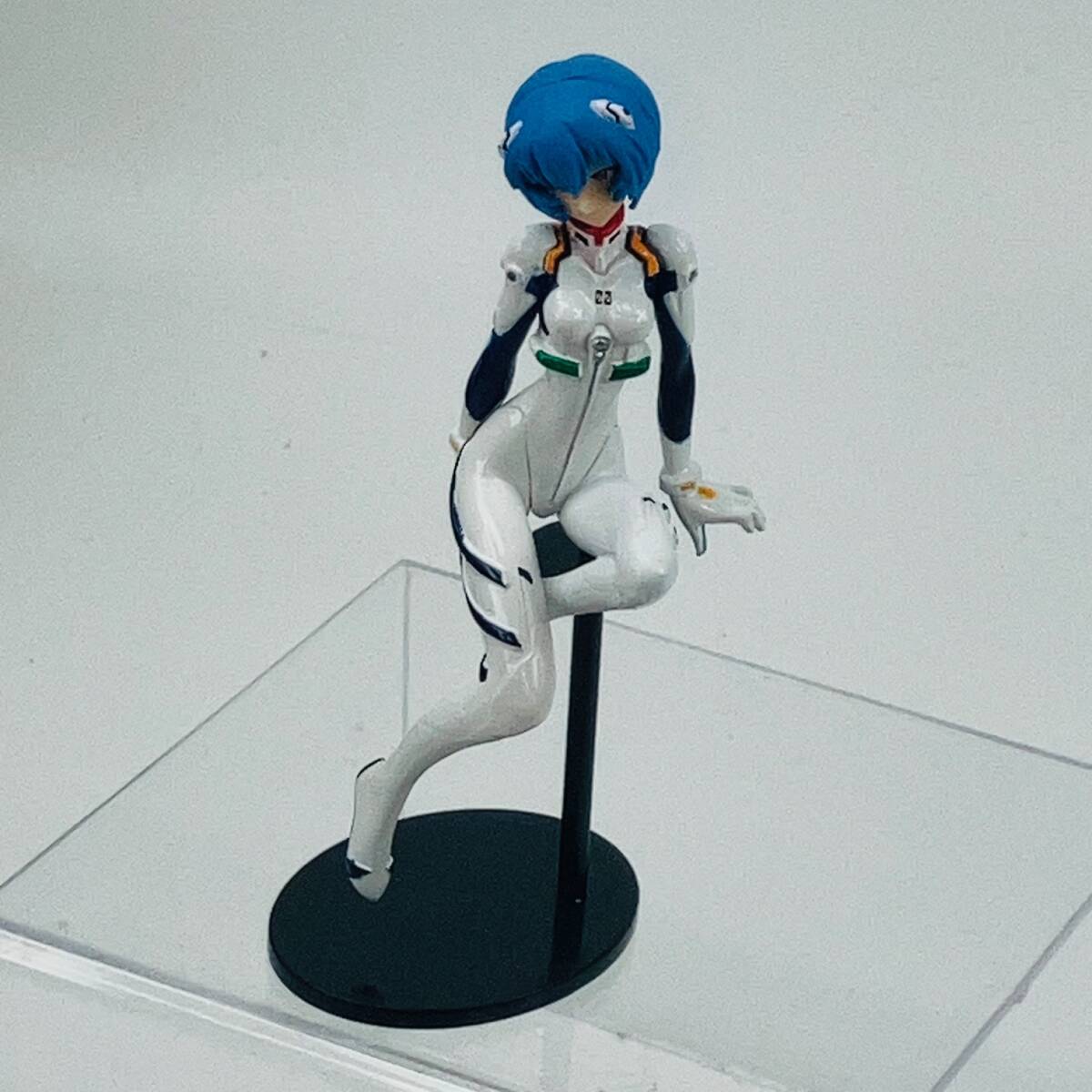 Yahoo!オークション -「ヤングエース」(綾波レイ) (新世紀