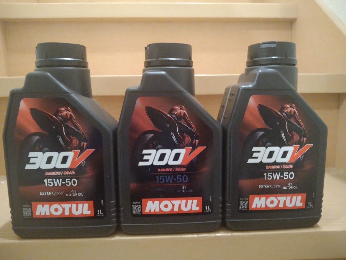 MOTUL モチュール 300V ファクトリーライン ロード レーシング 15W-50