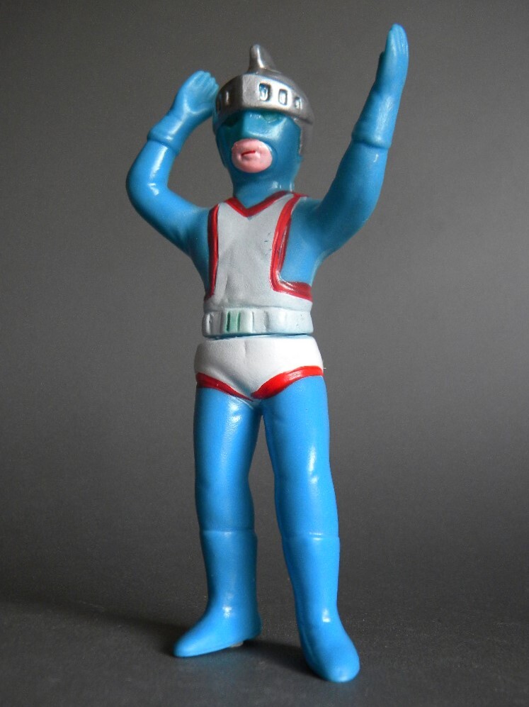 Yahoo!オークション -「シルバー仮面 ソフビ」の落札相場・落札価格