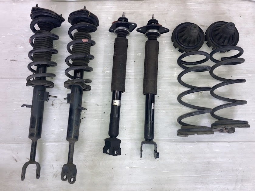 Yahoo!オークション -「z33 純正 ショック」の落札相場・落札価格