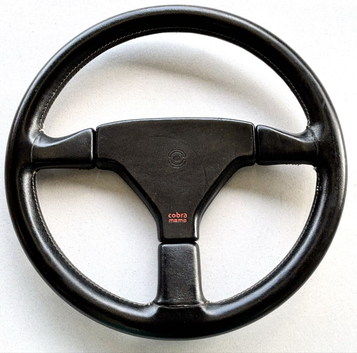 Yahoo!オークション -「モモ コブラ」の落札相場・落札価格