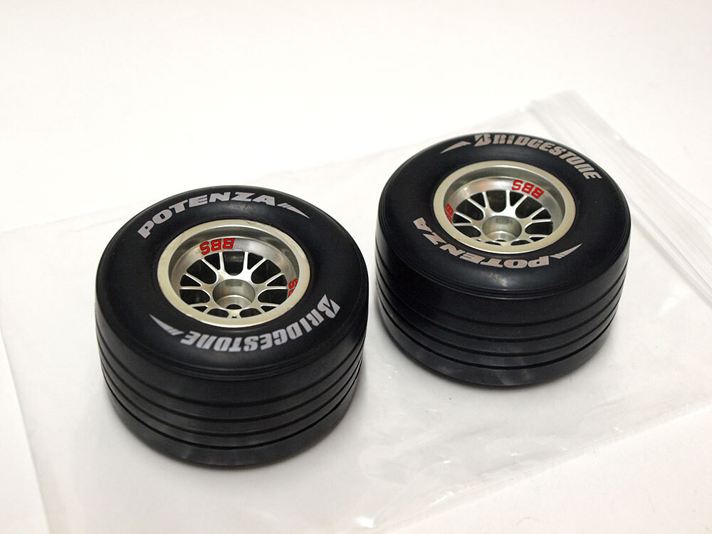 Yahoo!オークション -「デアゴスティーニ フェラーリ」(タイヤ