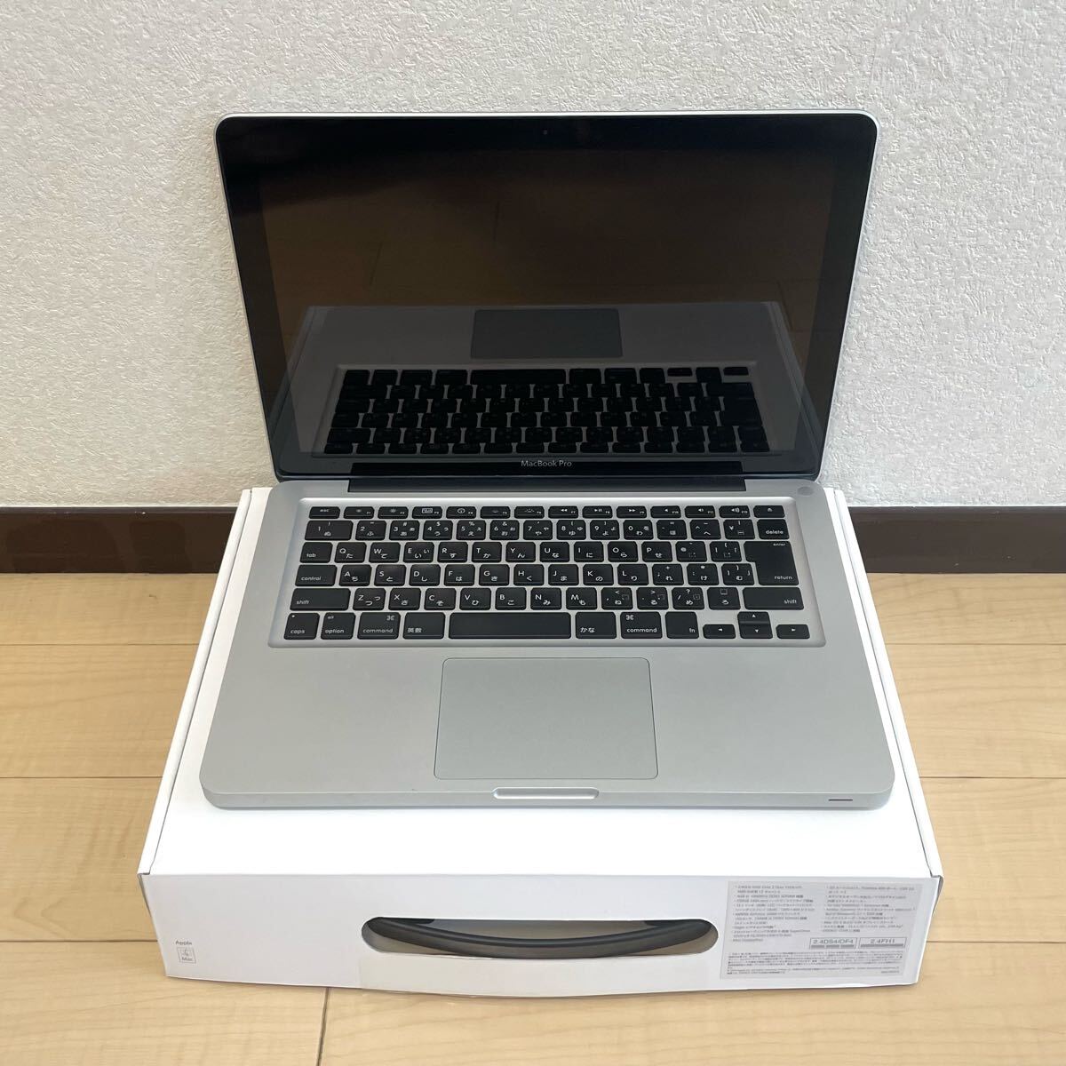 Yahoo!オークション -「macbook pro mid 2010」の落札相場・落札価格