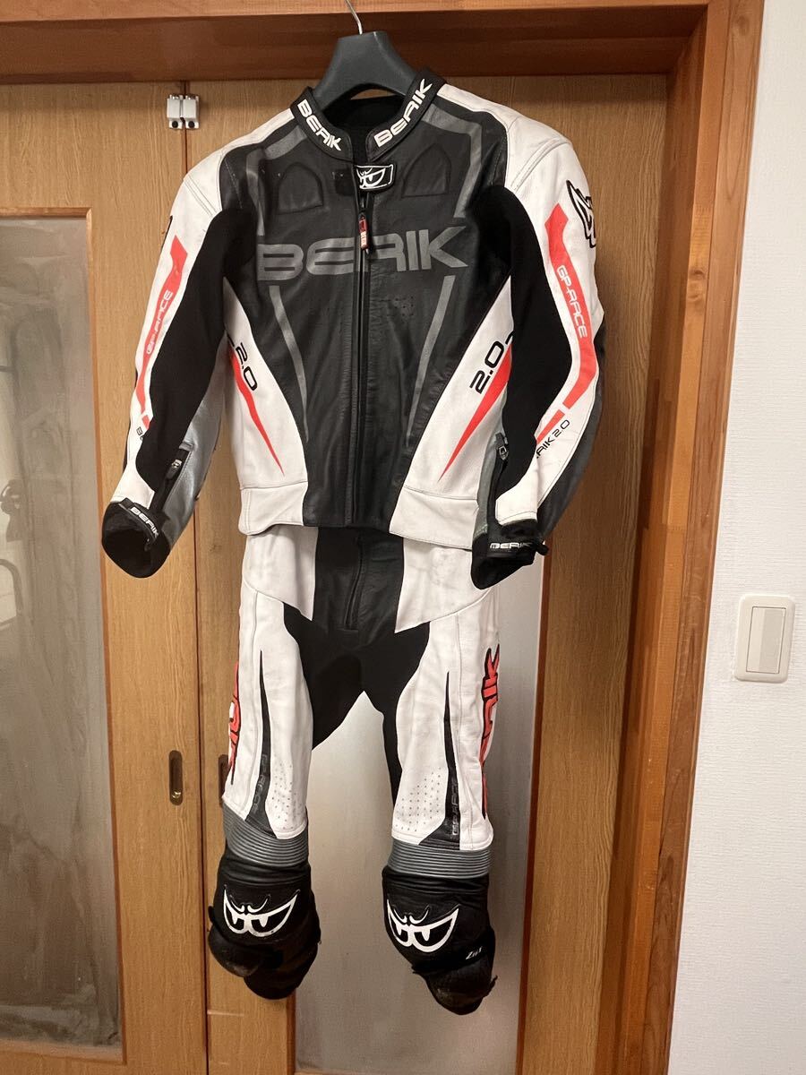Yahoo!オークション -「ベリック レーシングスーツ セパレート」(革