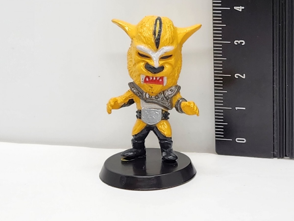 Yahoo!オークション -「ミニビッグヘッドフィギュア」の落札相場・落札価格