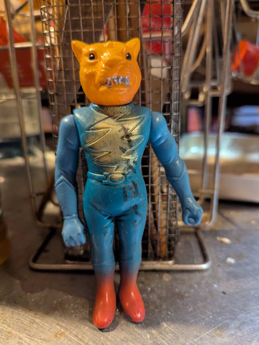 Yahoo!オークション -「鉄人タイガーセブン ソフビ」の落札相場・落札価格