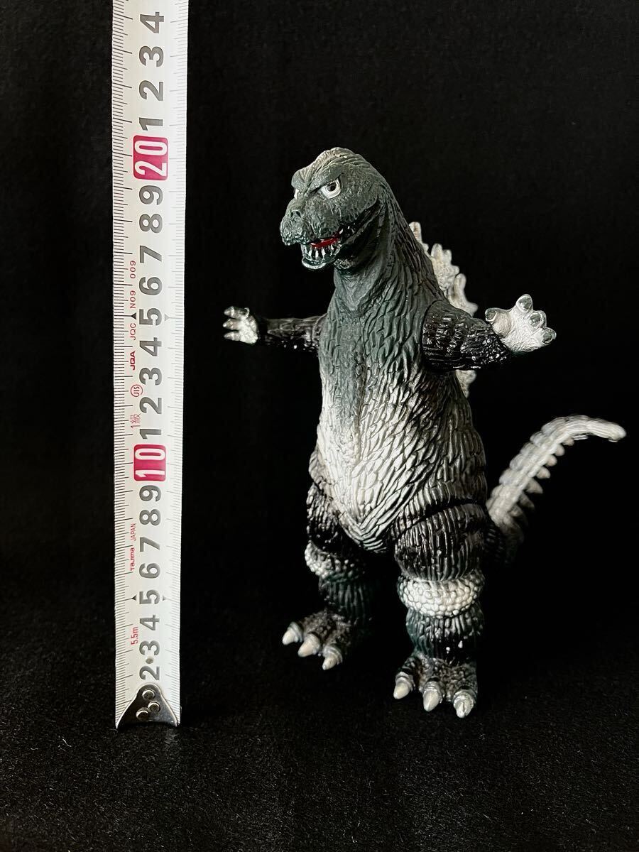 Yahoo!オークション -「ゴジラ ソフビ 1983」(フィギュア) の落札相場