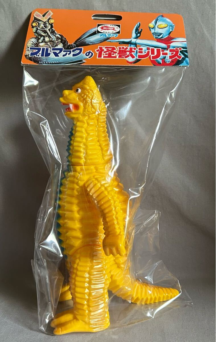 Yahoo!オークション -「ブルマァクソフビ」(レッドキング) (怪獣、宇宙