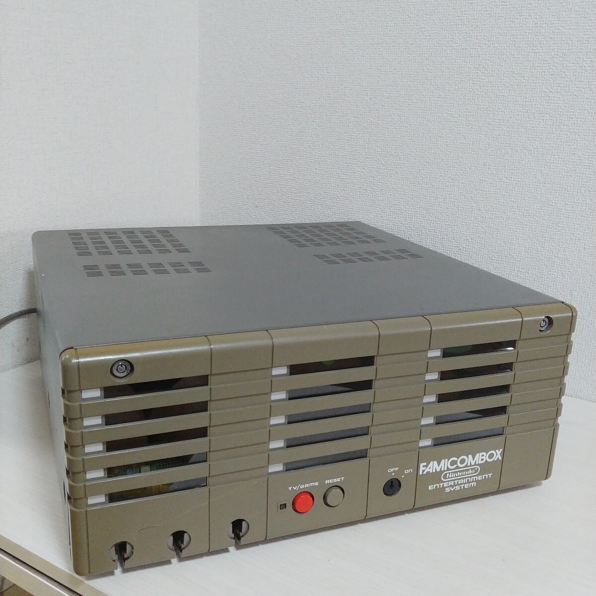 Yahoo!オークション -「ファミコンボックス」(本体) (本体