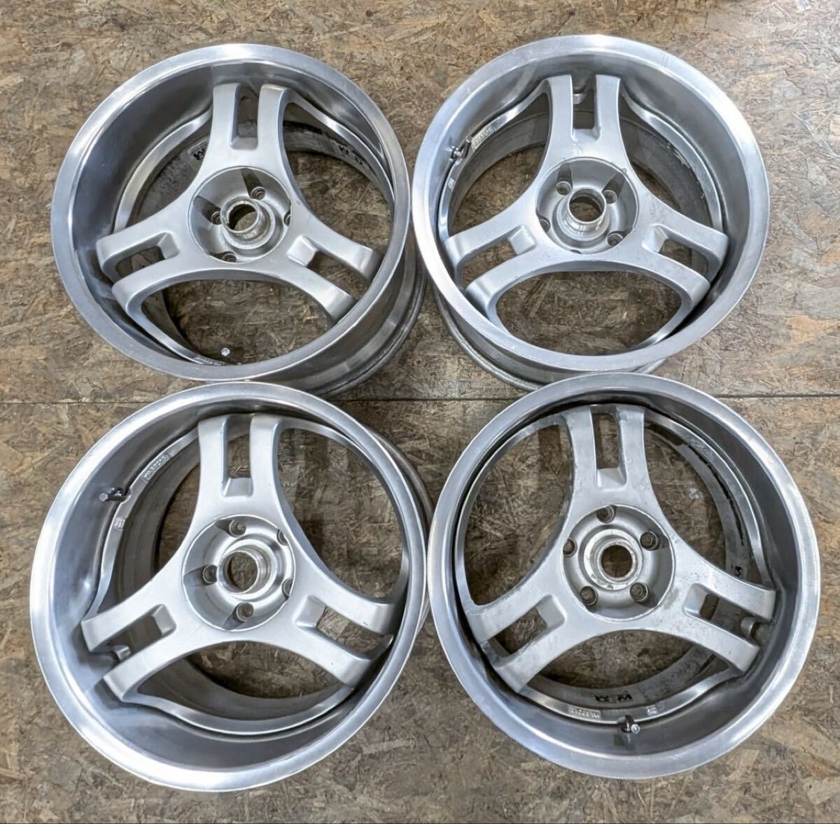 Yahoo!オークション -「advan sa3」の落札相場・落札価格