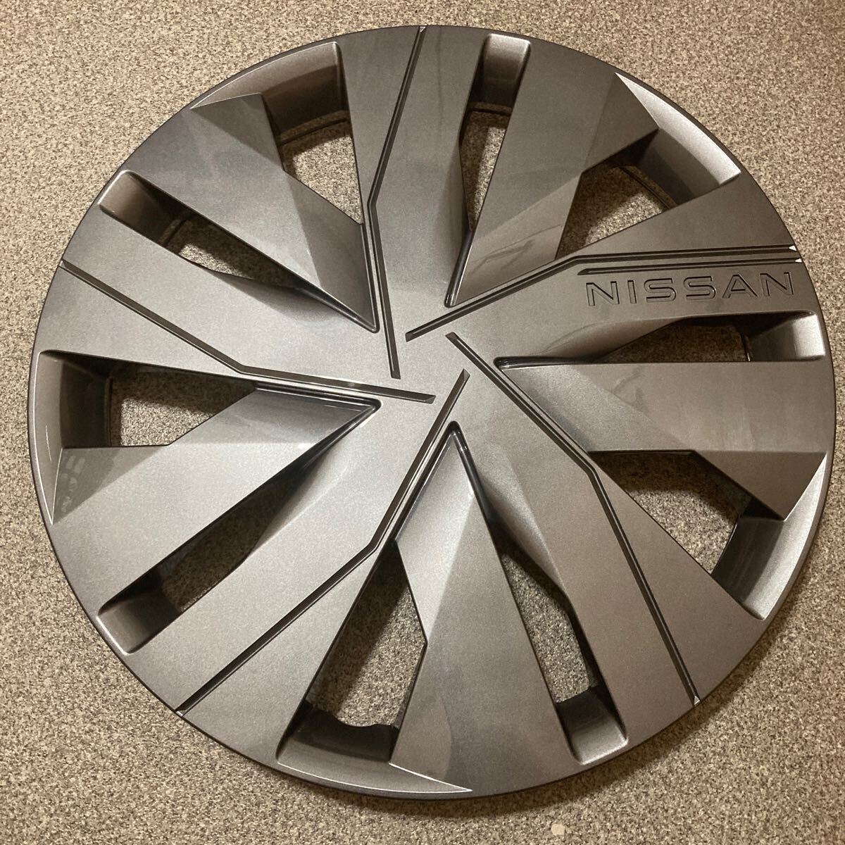 Yahoo!オークション -「セレナ c28 スチールホイール」の落札相場