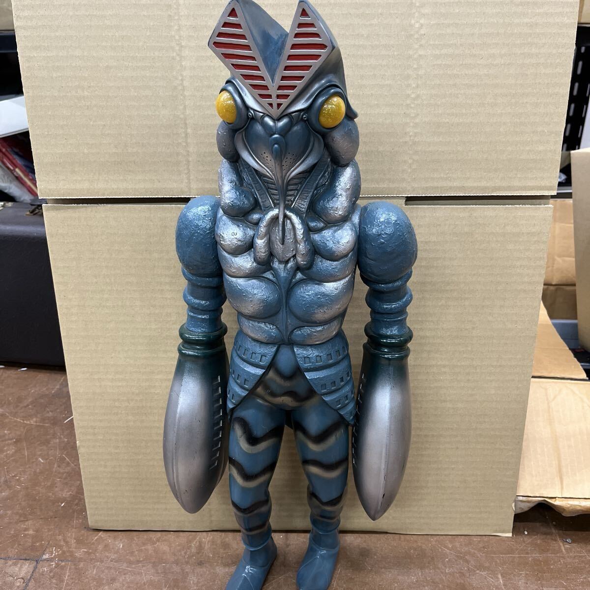 Yahoo!オークション -「バルタン星人 特大」の落札相場・落札価格