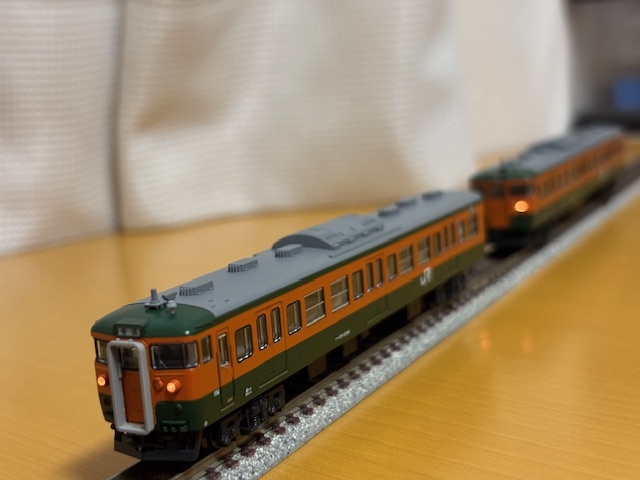 Yahoo!オークション -「kato 10-1200 115系 1000番台 湘南色」の落札