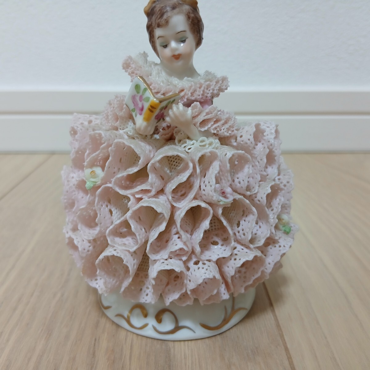 Yahoo!オークション -「アイリッシュドレスデン人形」の落札相場・落札価格