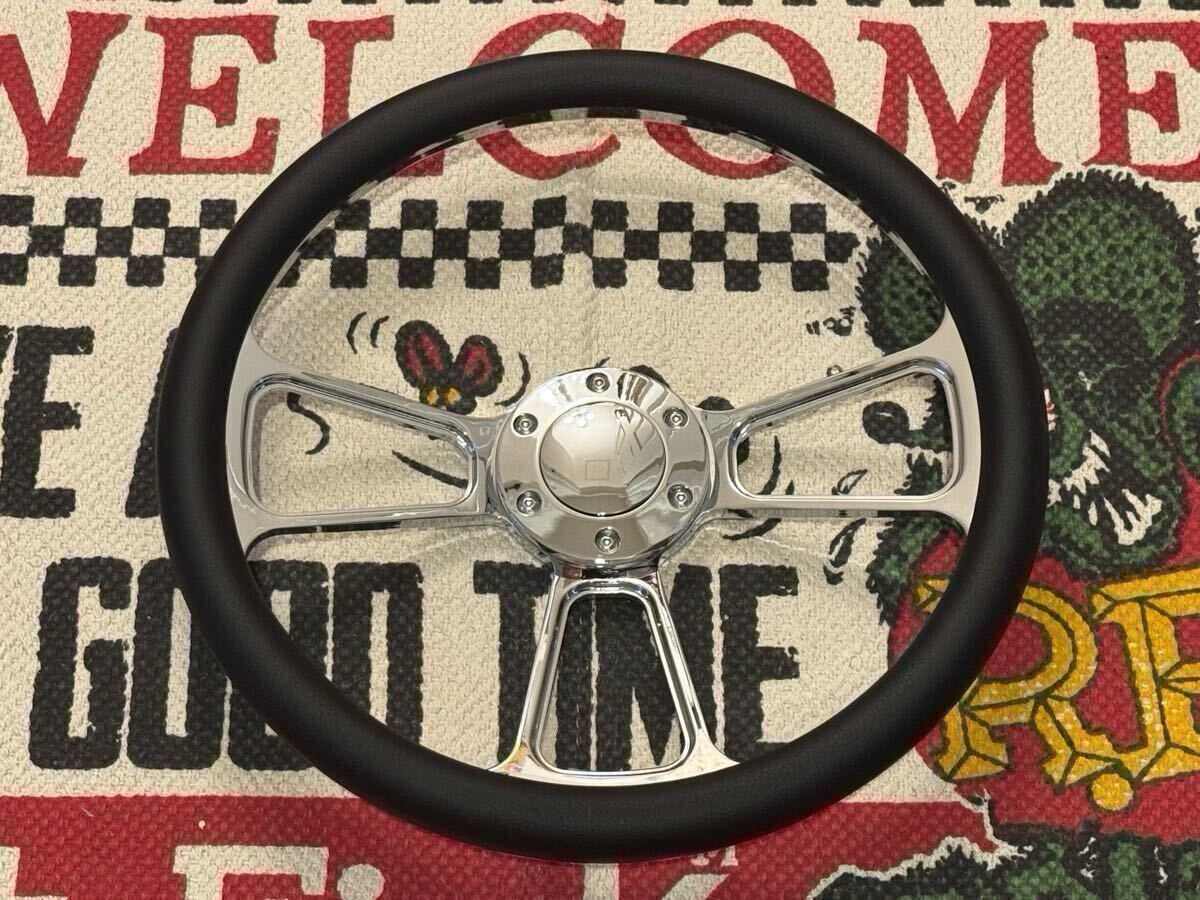 新品未使用 ハーフラップレザー ビレットステアリング 350 MOMOピッチ