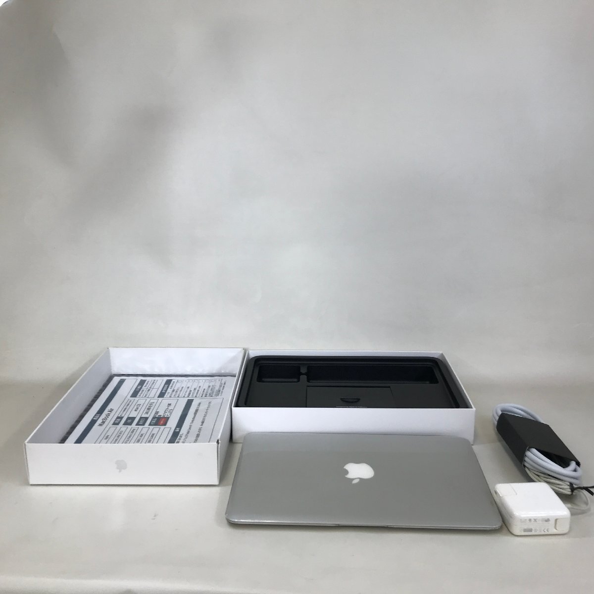 Yahoo!オークション -「macbook air 11 i7」の落札相場・落札価格