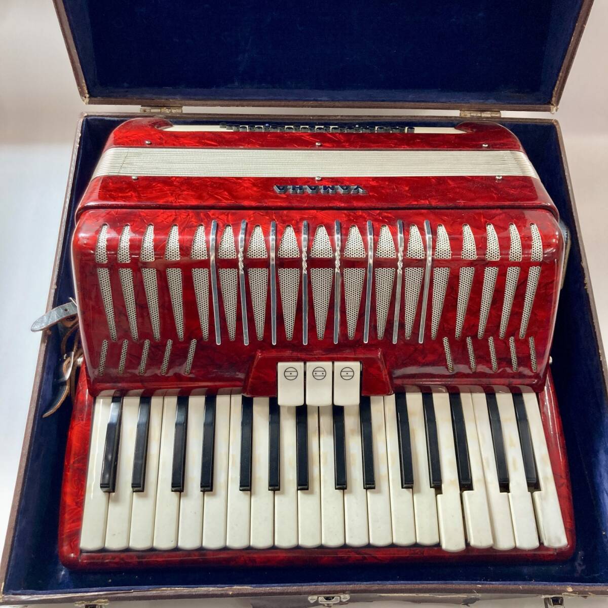 Yahoo!オークション -「ya」(アコーディオン) (鍵盤楽器)の落札相場