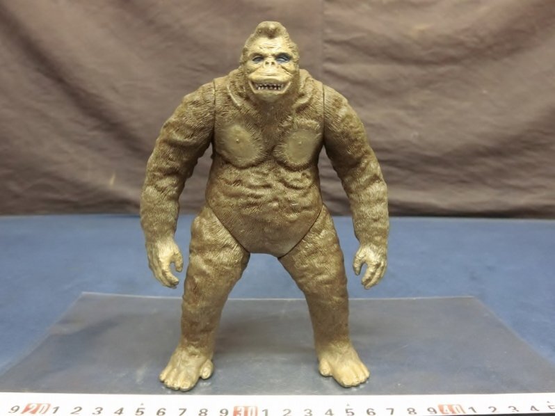 Yahoo!オークション -「1993 キングコング ソフビ」の落札相場・落札価格