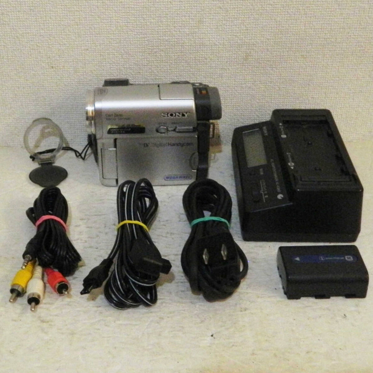 Yahoo!オークション -「sony dcr-trv33」の落札相場・落札価格