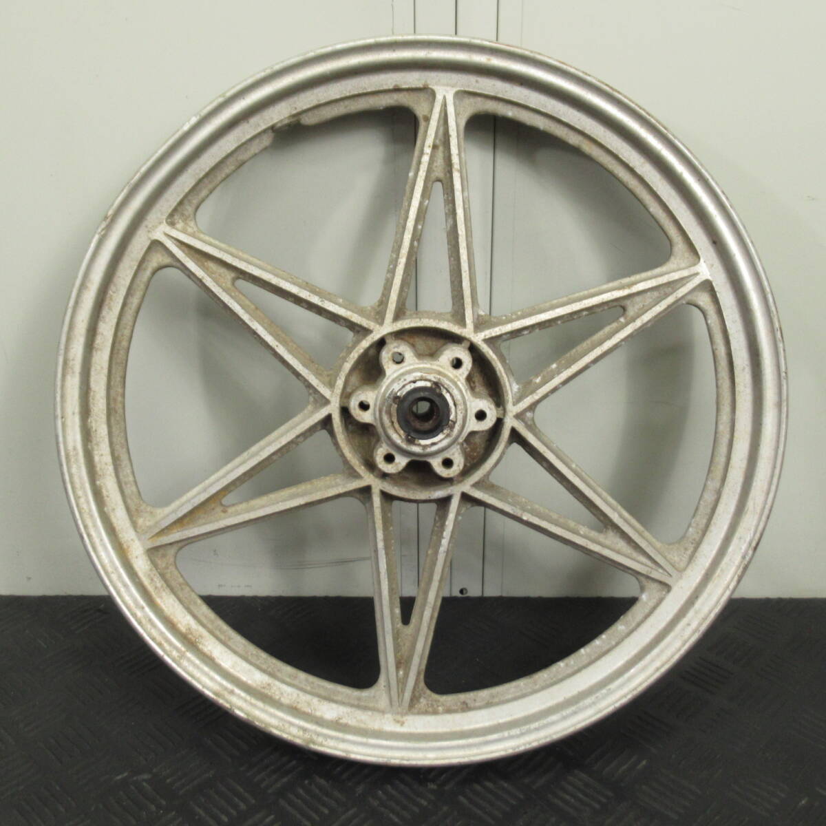 Yahoo!オークション -「シックススター」(ホイール) (パーツ)の落札