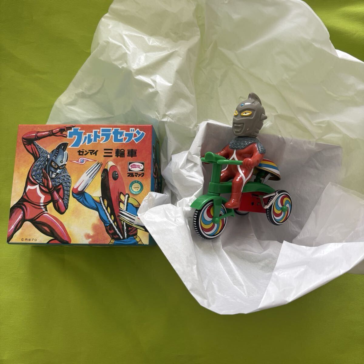 Yahoo!オークション -「m1号 三輪車」(ウルトラセブン) (ウルトラマン